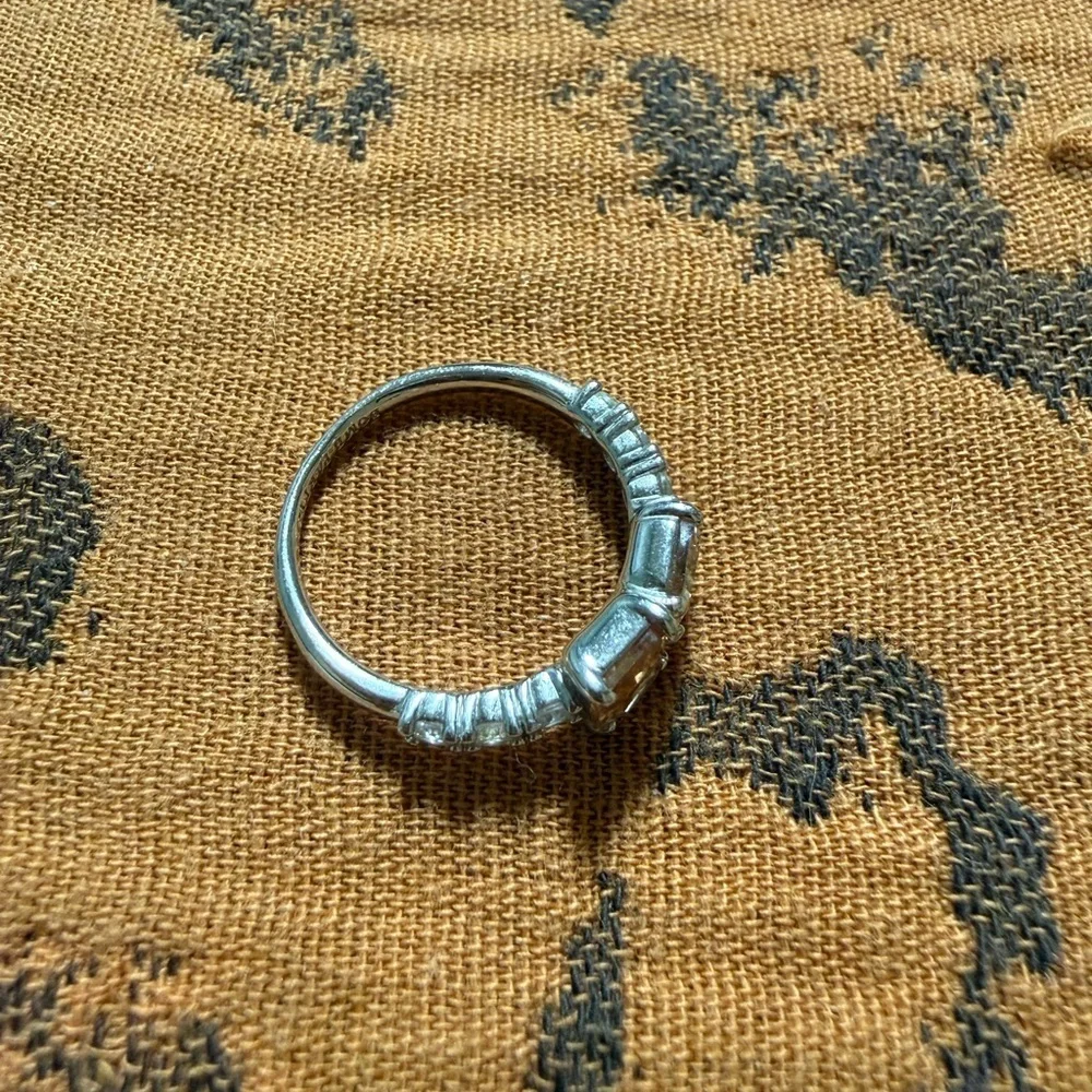 Bomb Party Champagne Crystal 3 Stone Ring Sz 7 Silver Tone